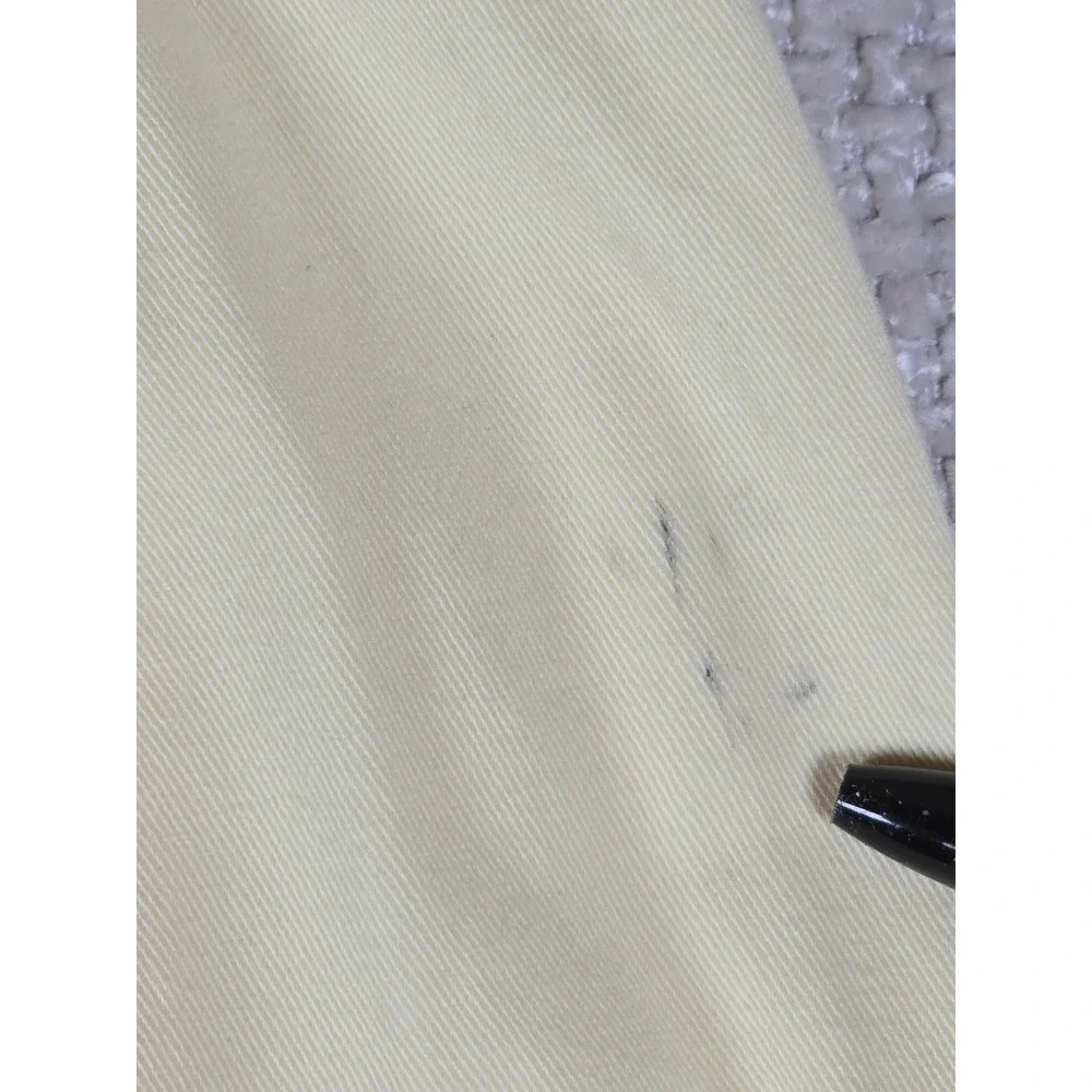 St Johns Bay Mens 42‎ Yellow Anise Flat Front Shorts 9 Inseam *PLEASE READ*